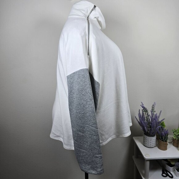 Lane Bryant White & Gray‎ Zip Mock Neck Crop-Style Sweatshirt Size 34/36 - Picture 2 of 6